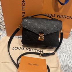 Louis Vuitton Métis Pochette 