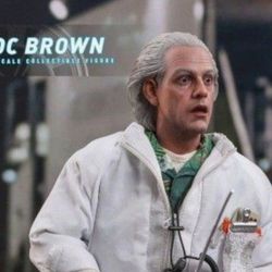 Hot Toys 🔥  Doc Brown 