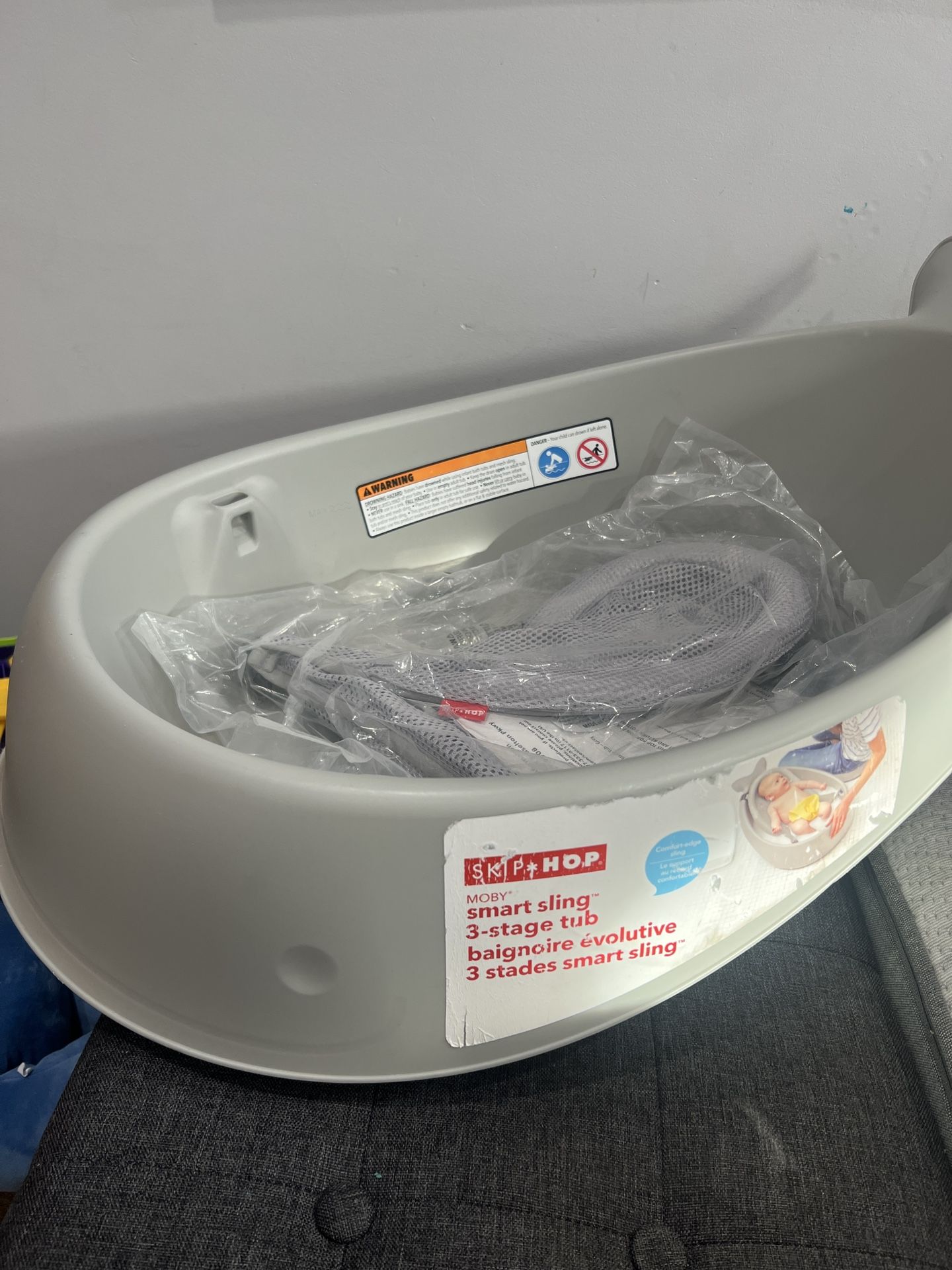 New Skip Hop Bath Tub