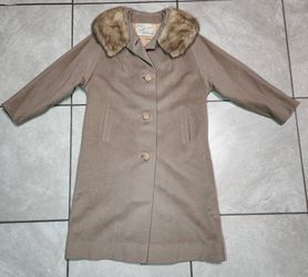 Women's Vintage 50s/60's Camel/Tan Cashmere Swing Coat Mink Collar Midi Overcoat
