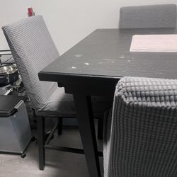 Dinning Table With Chairs