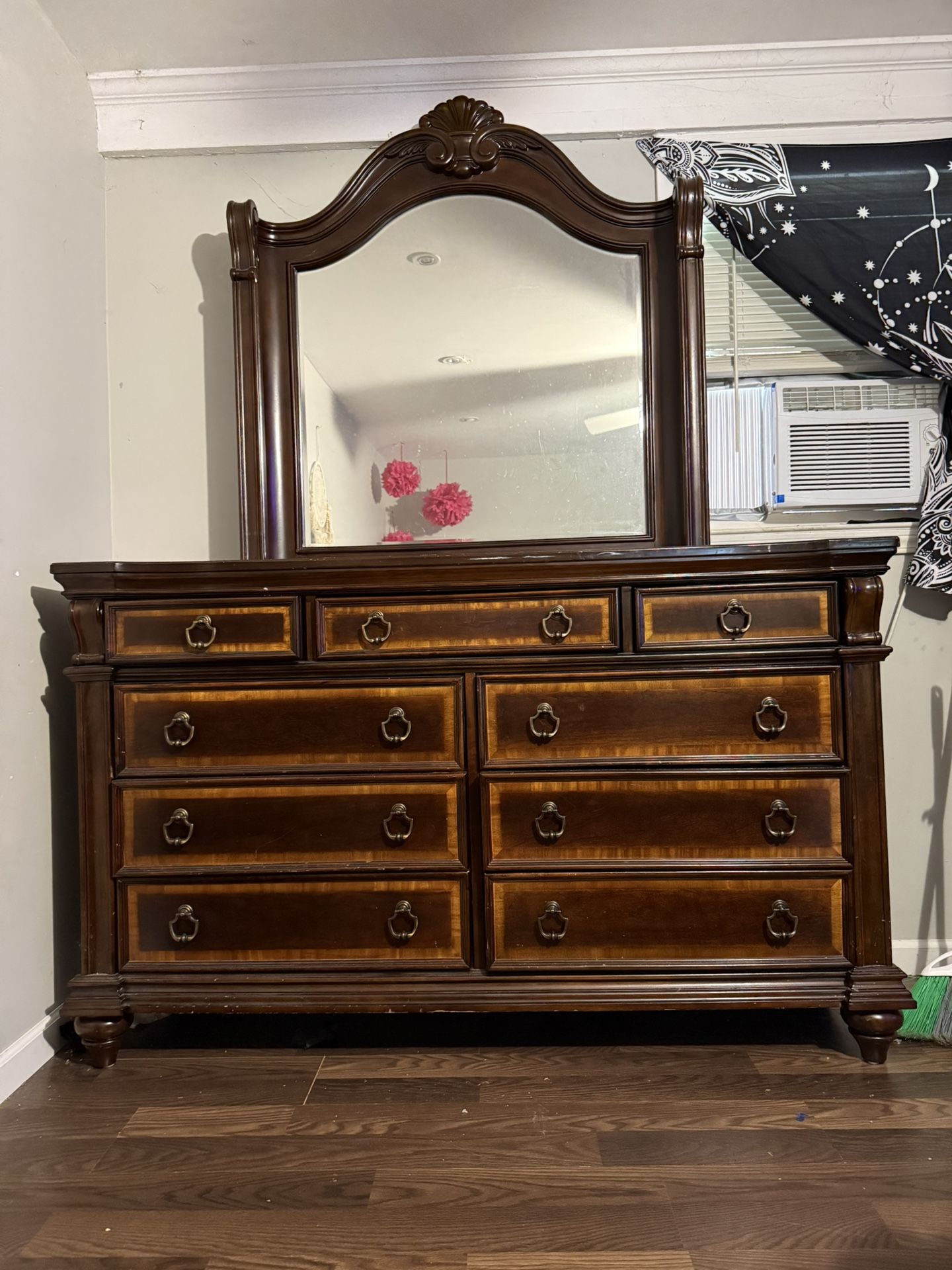Antique Solid Wood Dressing Table with Mirror