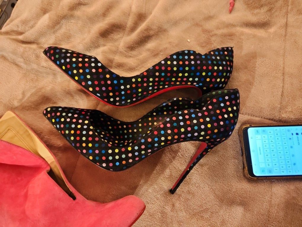 New LOWER Price Christian Louboutin Pumps 
