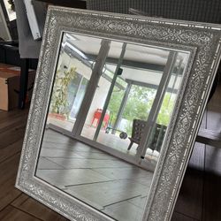 Small mirror, silver