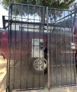 Screen door