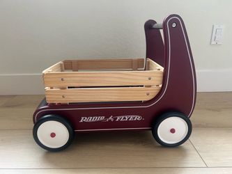 Radio Flyer Classic Walker Wagon