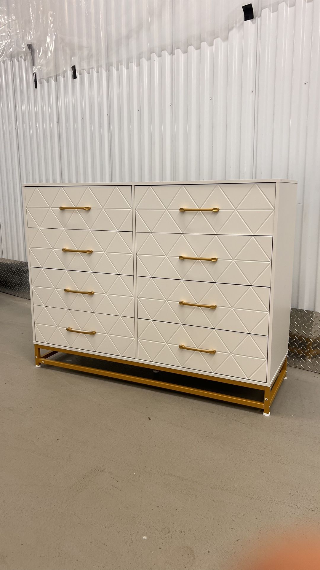 🚨🚨free delivery brand new dresser fully assembled 
