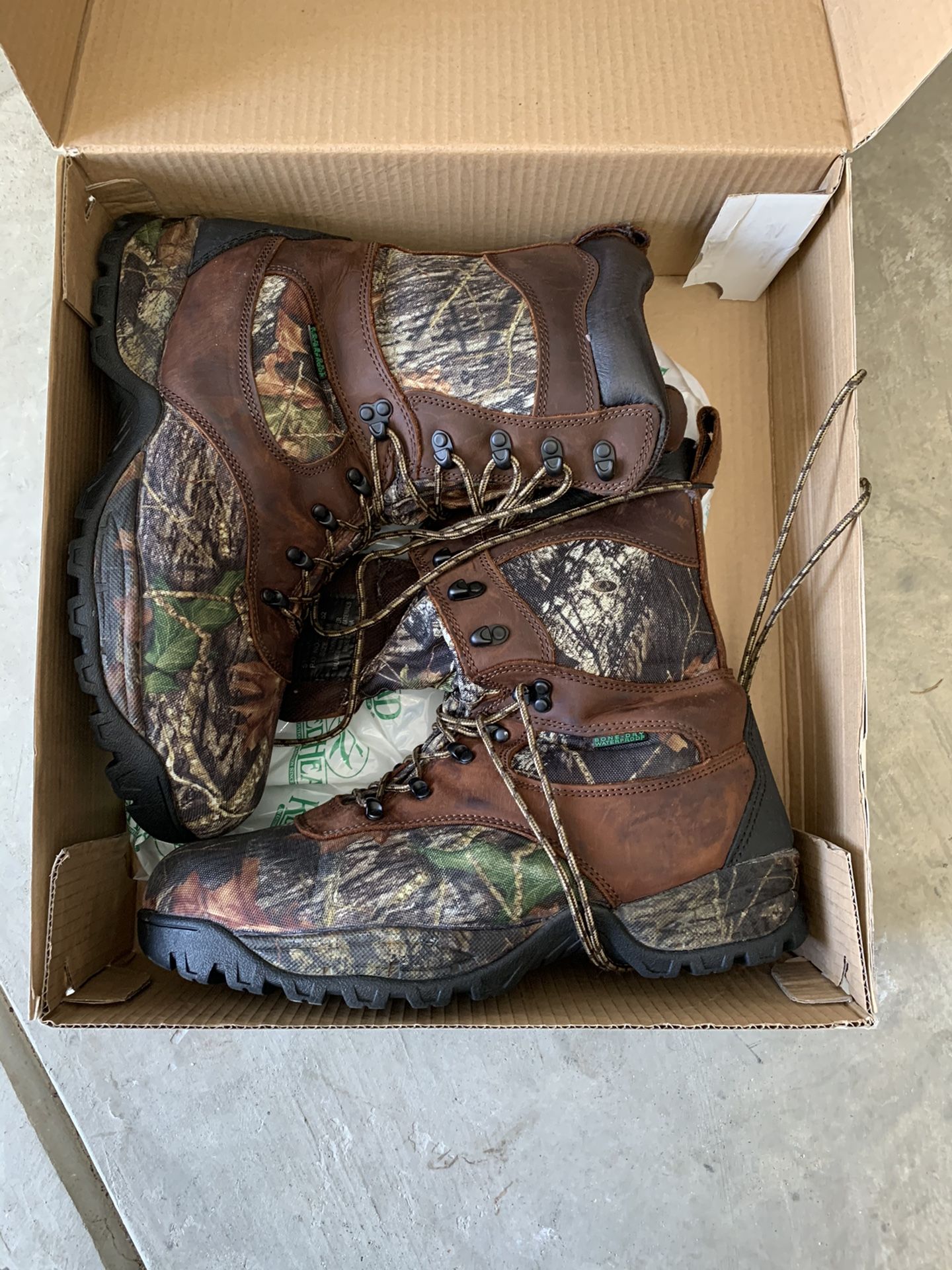 Brand new red head boots size 13