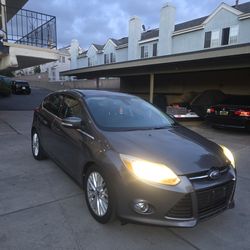 FORD FOCUS SEL 2012