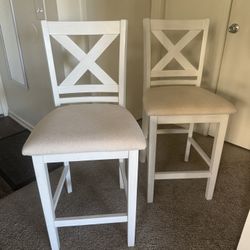 White upholstered Counter Height Bars Stools (Set of 2) 