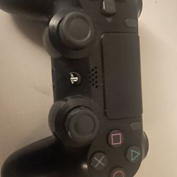 Play Station 4 Controller 