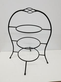 Pie and cake table top holder