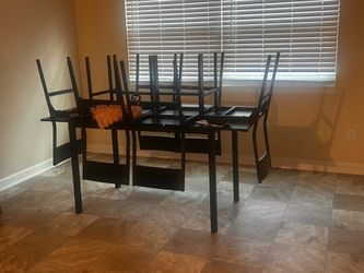 Dining table w 6 chairs
