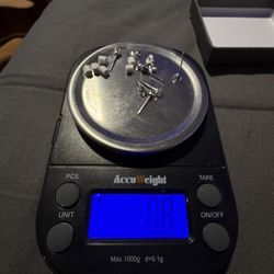 10k White Gold Earrings Cz And Mossinite 