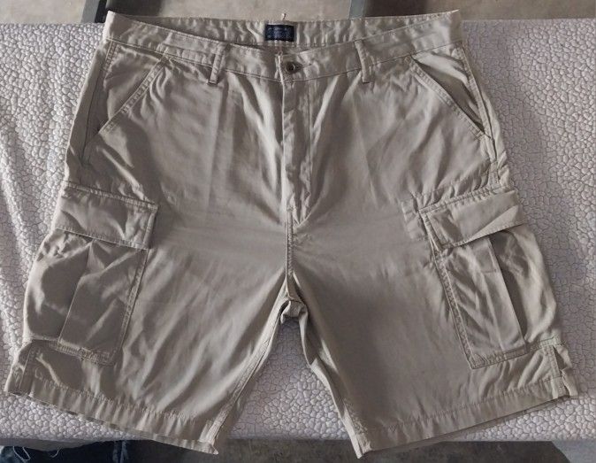 Levi's Cargo Shorts