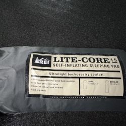 Rei.   Lite- Cor     Self -Inflating...pad
