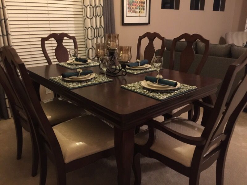 Havertys Dining Room Set with server