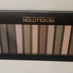New Makeup Revolution Pallettes 