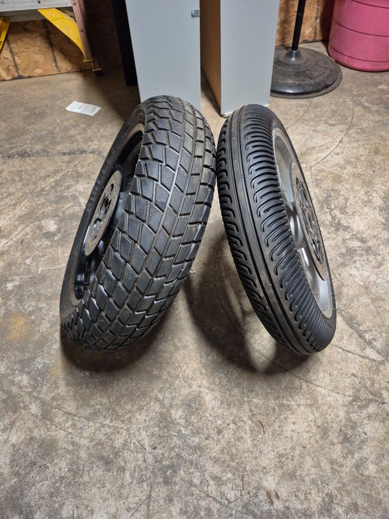 Two Motorcycle tires Pirelli and rims.