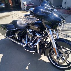 2018 Harley Davidson Street Glide