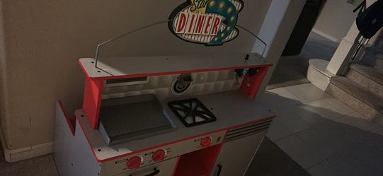Kids play diner