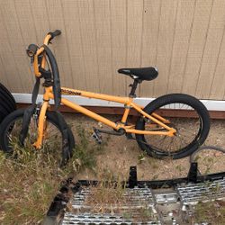 Mongoose Bmx 
