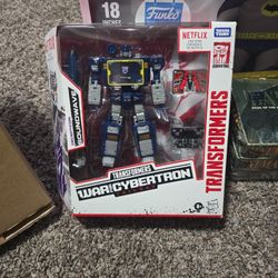 Netflix Series Transformers Generstiojs Takara Tomy