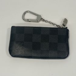 Louis Vuitton Monogram Key Pouch – Authentic