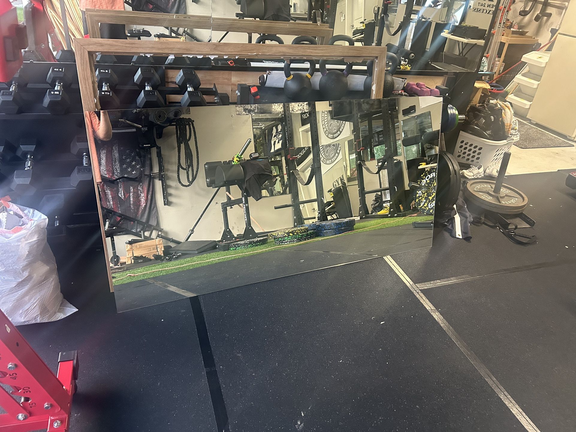 Free Mirror (pending Pickup)
