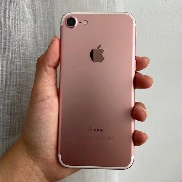 IPhone 7 , Unlocked Fully,  Locally & Internationally , Very Good Condition as like new