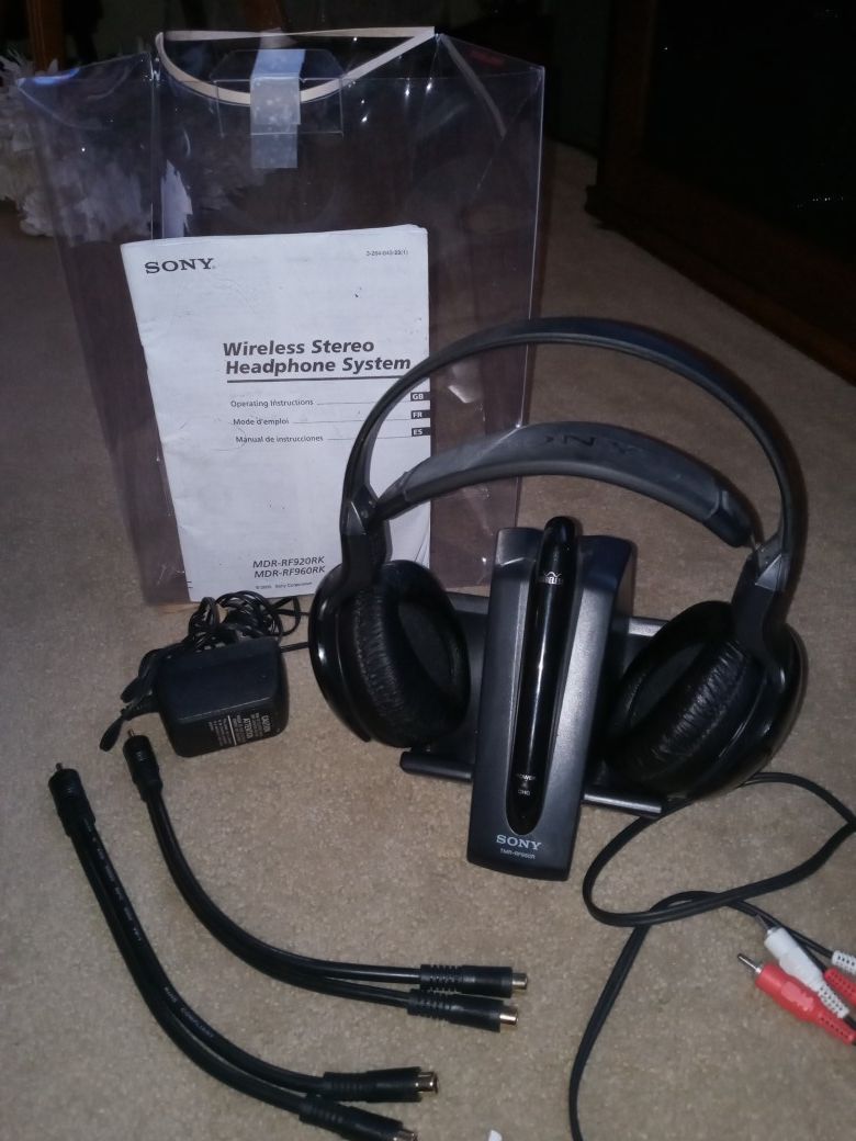 SONY Wirelss Stero Headphones System. MDR-RF920RK