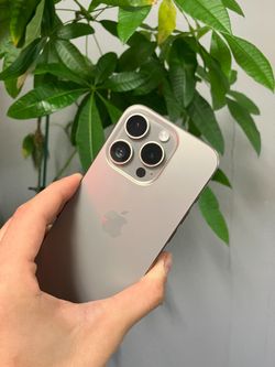 "MEMORIAL DAY SALE " iPhone 15 Pro - T-Mobile - 128GB - Natural titanium