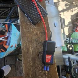 Duralast 800 Amps Lithium Portable Battery Jump Starter.