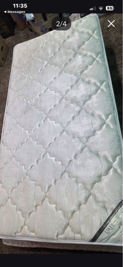 Twin mattress