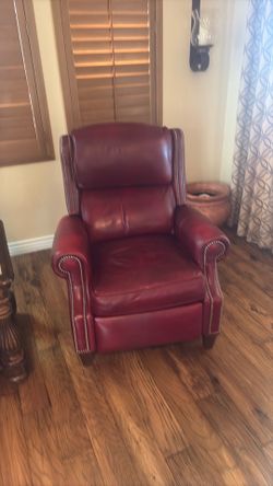 Leather  recliner in excellent condition