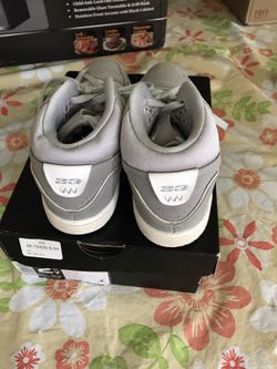 Jordan Flights size 2.5 boys