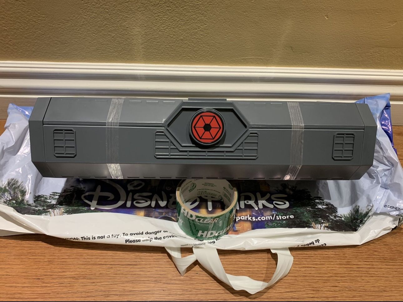 Disney Parks Star Wars Galaxy’s Edge Sealed Darth Tyranus Count Dooku Legacy Lightsaber Hilt Only