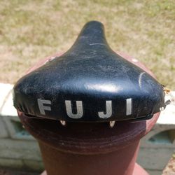 Vintage Fujita Fuji Black Racing Bike Saddle 
Fuji Saddle MFG. CO. LTD 7379
