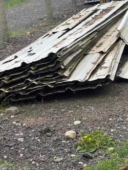 Metal siding penals