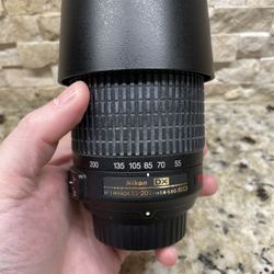 Nikon DX AF-S Nikkor 55-200MM 1:4-5.6G ED Lens AF-S