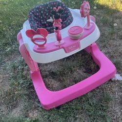 Minnie Mouse Walker 
