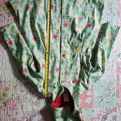 Disney Snow White Rain Jacket Kids Size 9/10