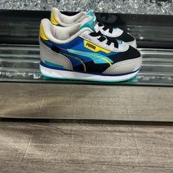 (TD) PUMA Future Rider Twofold Sneakers