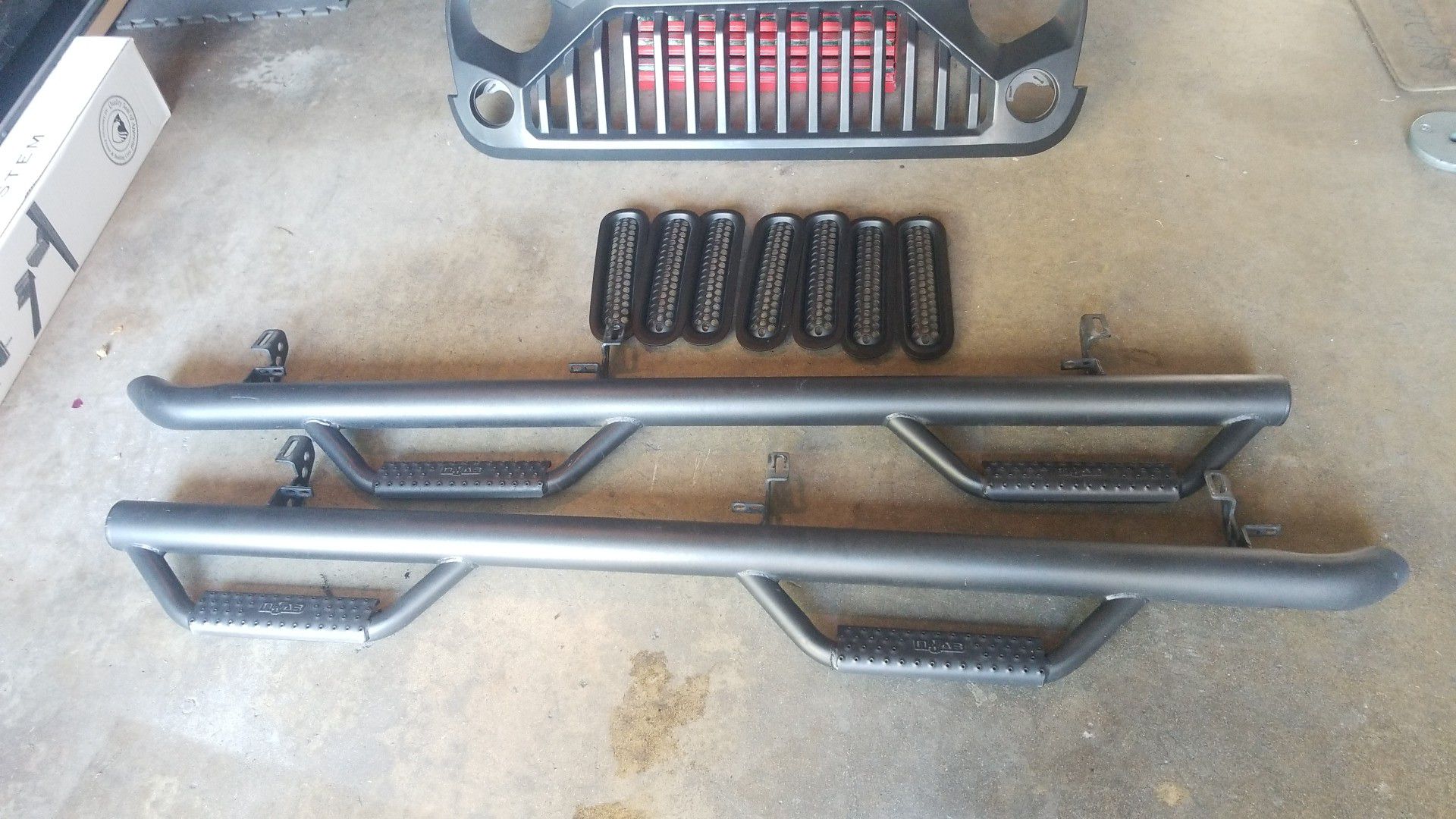 Jeep steps and grill parts