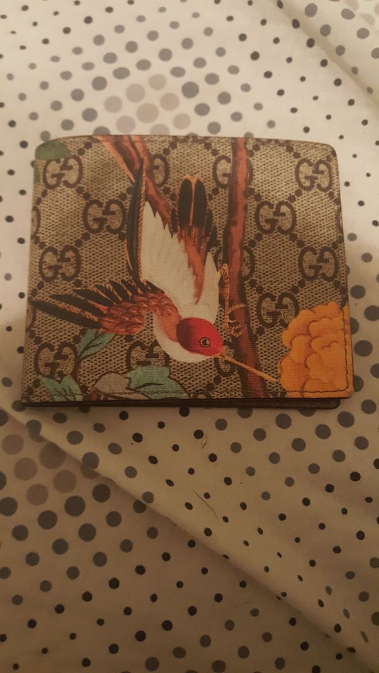 Gucci tian GG supreme wallet