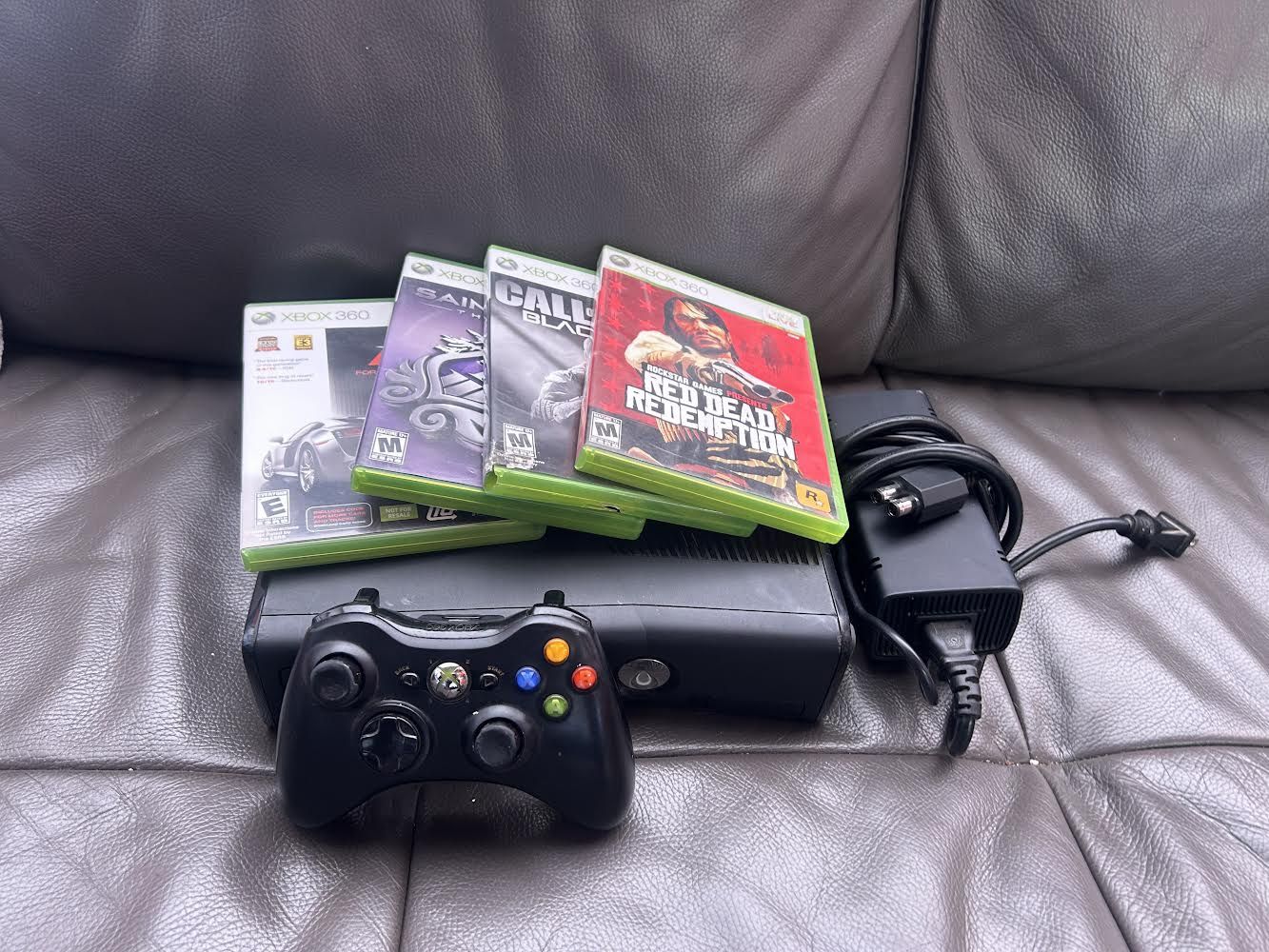 Xbox 360 slim 250GB