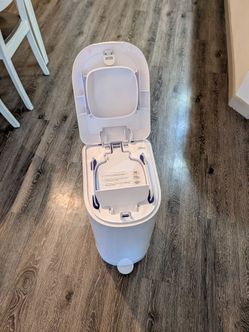 Diaper pail