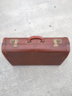Vintage suit case/ brief case