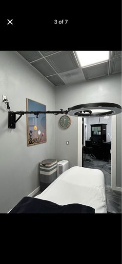 Ring light with boom arm
