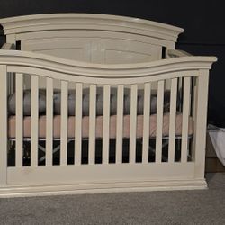 Baby Crib With Mattress
